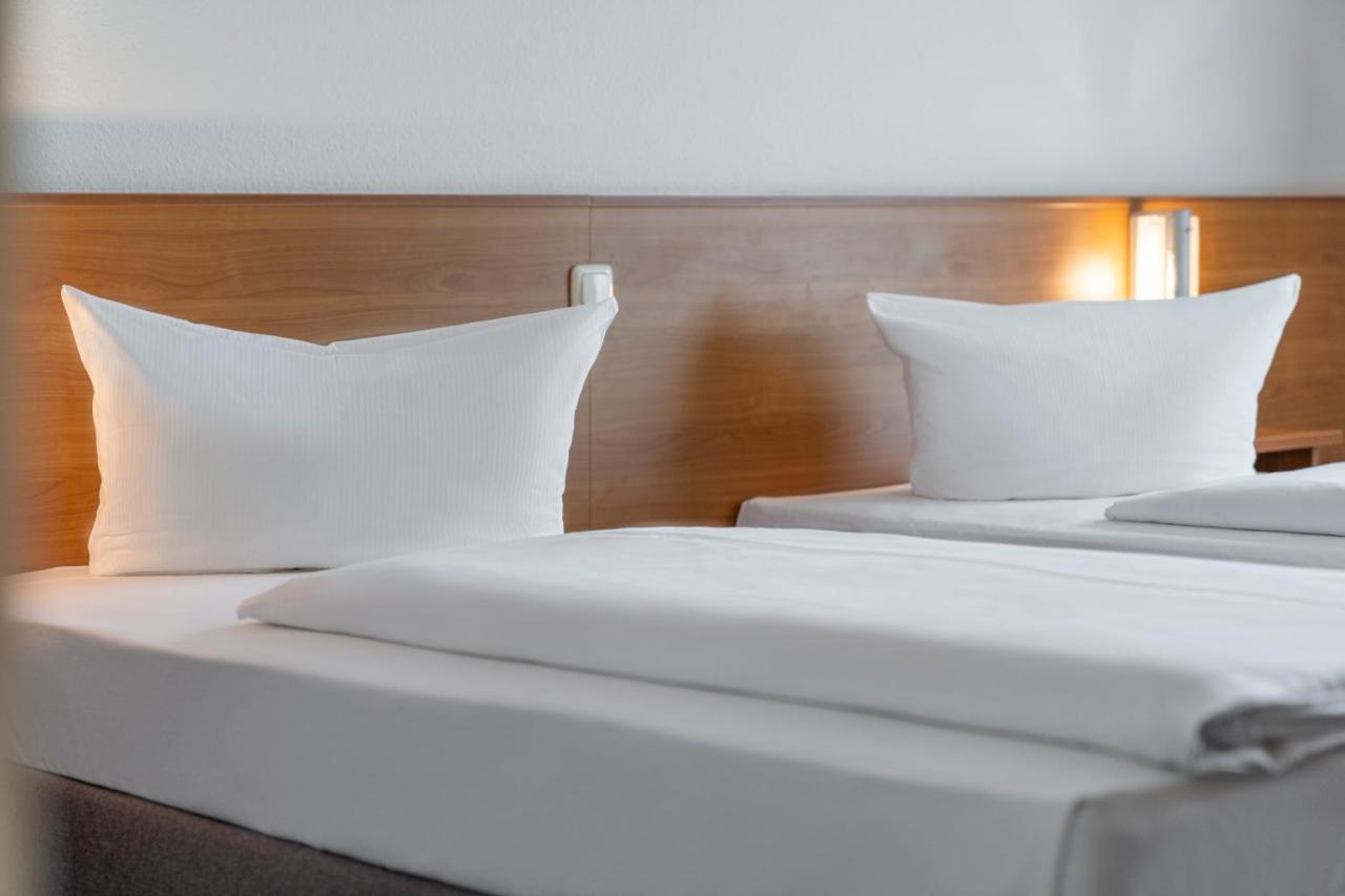 Center Hotel Kaiserhof Наумбург Екстер'єр фото